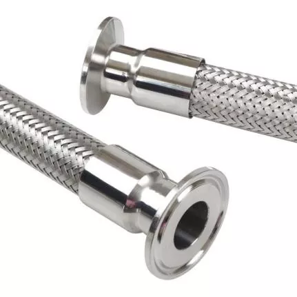 Hoe verbetert een gevlochten metalen slang de prestaties van industriële vloeistofoverdracht? Hoe verbetert een gevlochten metalen slang de prestaties van industriële vloeistofoverdracht?